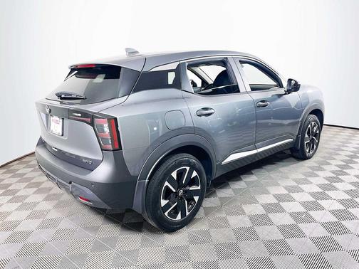 Gun Metallic 2025 Nissan Kicks SV