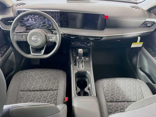 Super Black 2026 Nissan Kicks SV