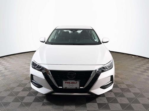 Aspen White TriCoat Pearl 2022 Nissan Sentra SV