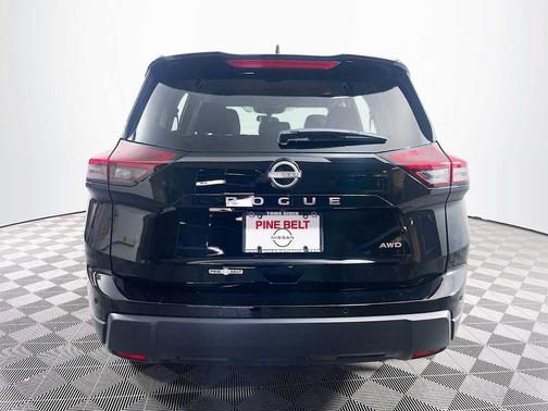 2025 Nissan Rogue S