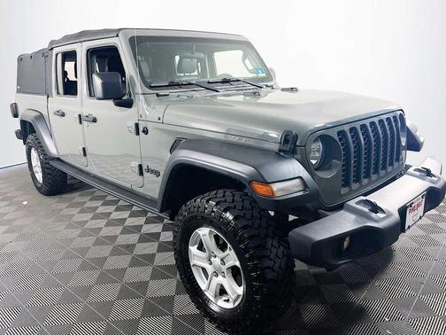 2020 Jeep Gladiator Sport