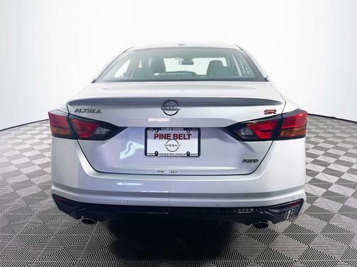 2025 Nissan Altima SR AWD