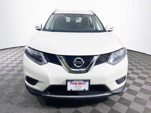 Pearl White 2016 Nissan Rogue SV