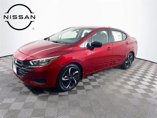 Scarlet Ember Tintcoat 2025 Nissan Versa 1.6 S