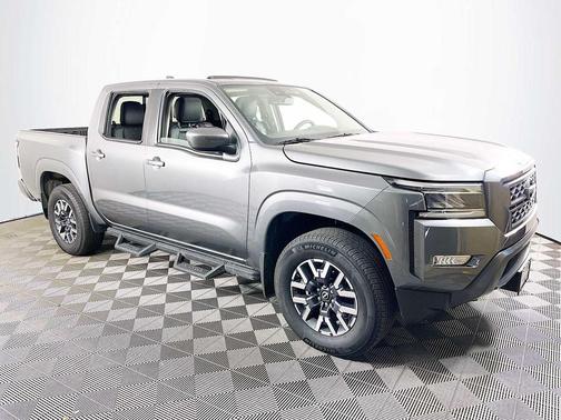 2024 Nissan Frontier SL