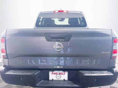 2024 Nissan Frontier S
