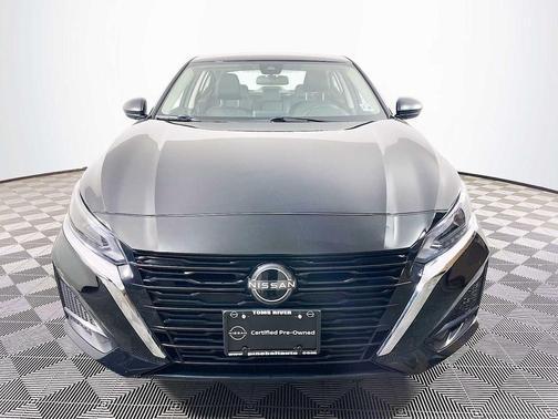 Super Black 2024 Nissan Altima 2.5 SV