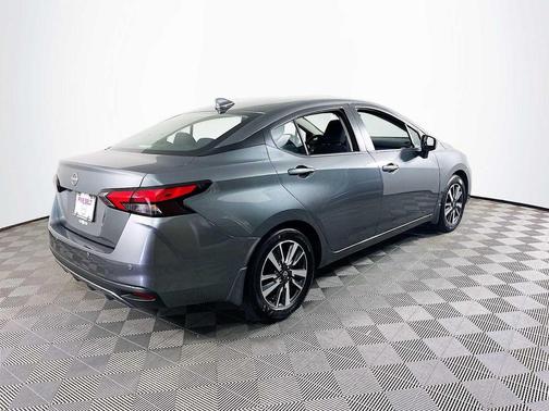 Gun Metallic 2025 Nissan Versa 1.6 SV