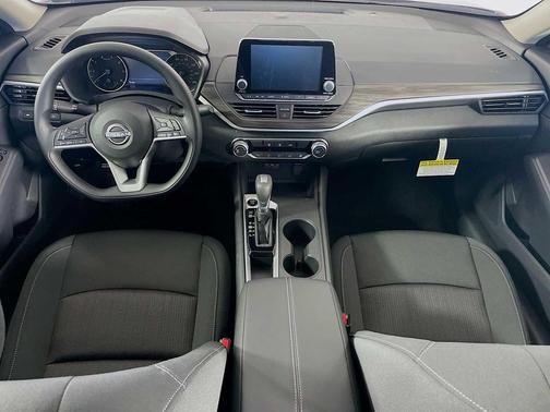 Scarlet Ember Tintcoat 2026 Nissan Altima SV FWD