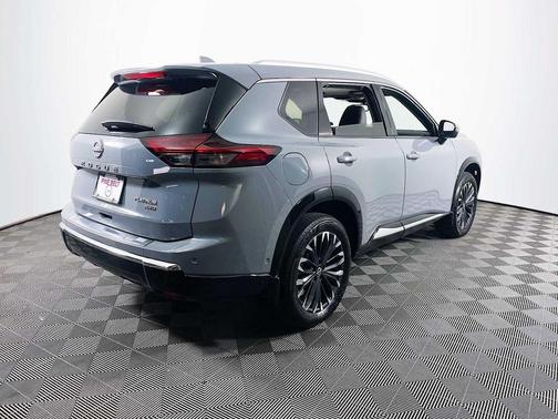 2024 Nissan Rogue Platinum