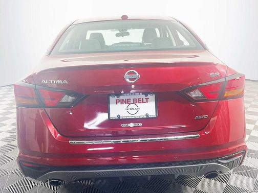 2022 Nissan Altima SR Intelligent AWD