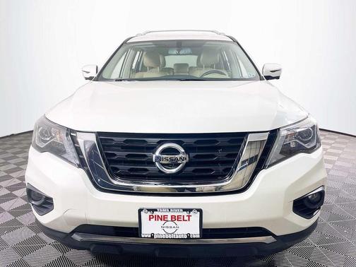 2020 Nissan Pathfinder SL 4WD