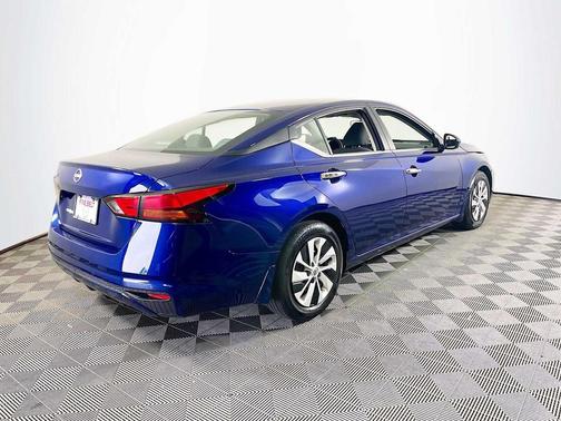 Deep Blue Pearl 2023 Nissan Altima S FWD