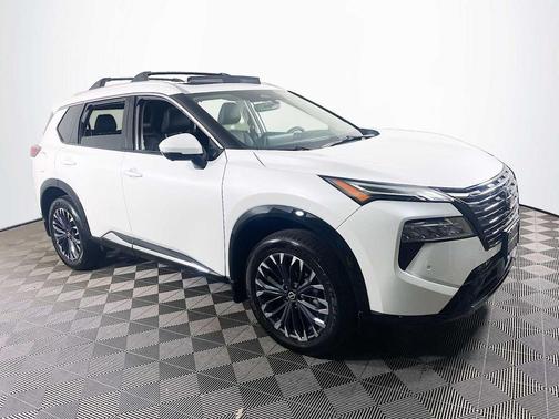 2025 Nissan Rogue Platinum