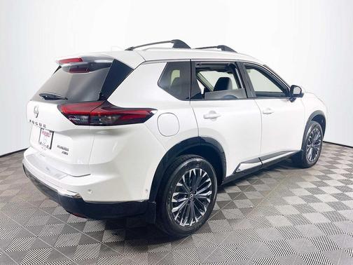 2025 Nissan Rogue Platinum