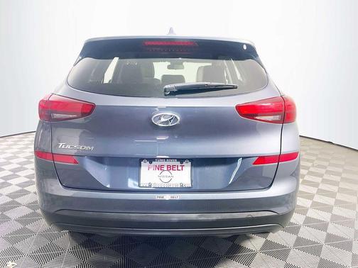 2021 Hyundai TUCSON SE