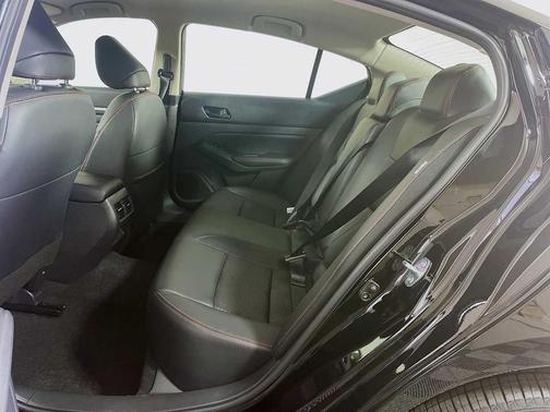 Super Black 2026 Nissan Altima SR AWD