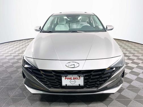 Fluid Metal 2023 Hyundai ELANTRA HEV Limited