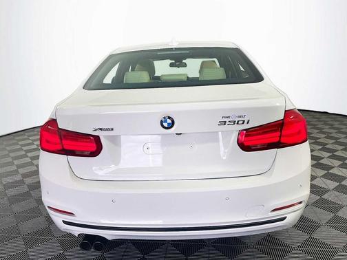 2018 BMW 330 xDrive