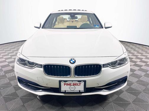 2018 BMW 330 xDrive