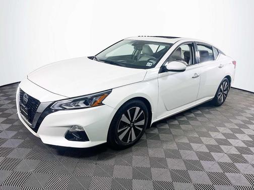 2020 Nissan Altima 2.5 SV