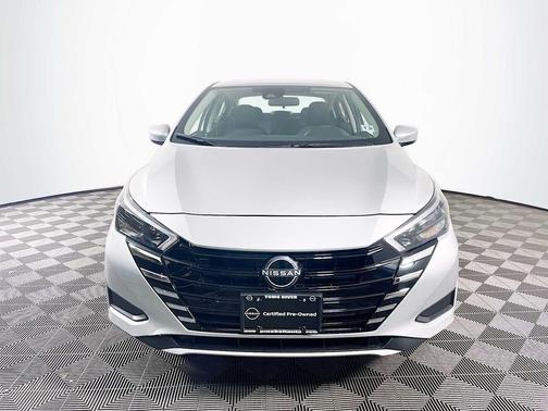 Brilliant Silver Metallic 2025 Nissan Versa 1.6 SV