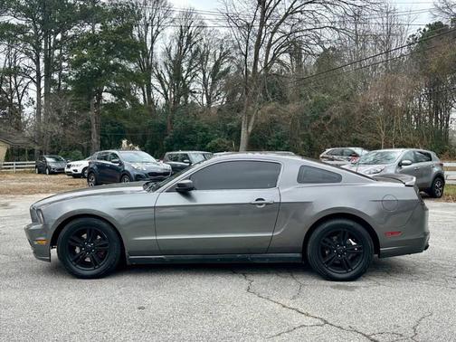 2014 Ford Mustang V6