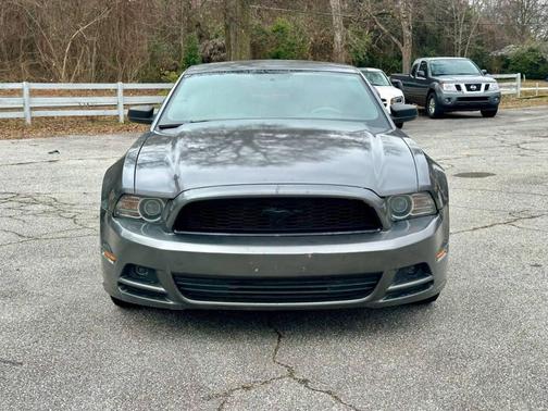 2014 Ford Mustang V6