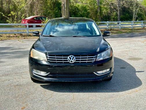 Black 2013 Volkswagen Passat 2.5 SEL Premium