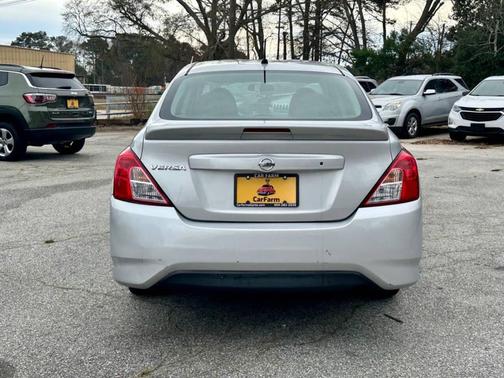 2017 Nissan Versa 1.6 S+