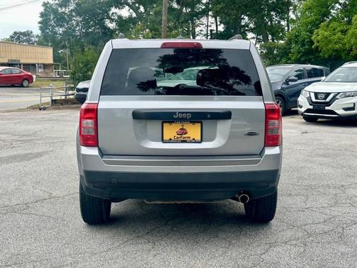 Billet Silver Metallic Clearcoat 2016 Jeep Patriot Sport