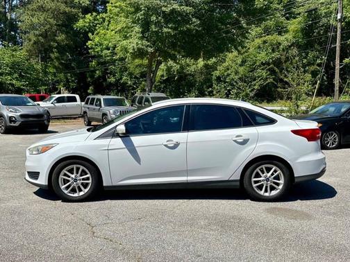 Oxford White 2015 Ford Focus SE