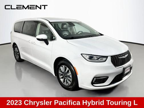 Bright White Clearcoat 2023 Chrysler Pacifica Hybrid Touring L