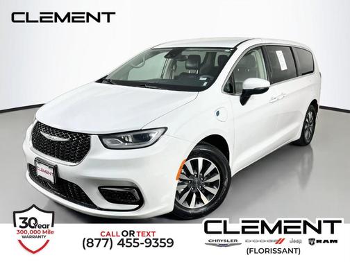 Bright White Clearcoat 2023 Chrysler Pacifica Hybrid Touring L