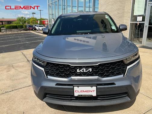 2022 Kia Sorento LX