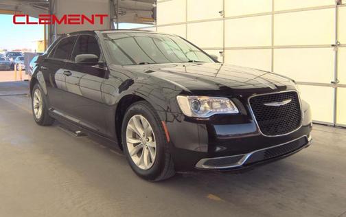 2021 Chrysler 300 Touring