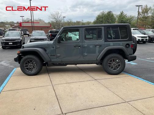 Anvil Clearcoat 2026 Jeep Wrangler Sport