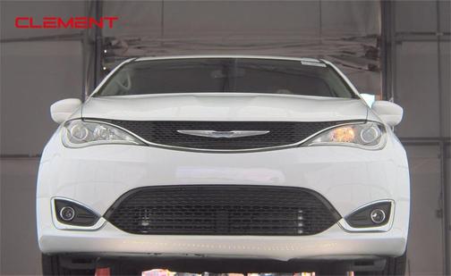 2020 Chrysler Pacifica Touring-L