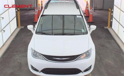 2020 Chrysler Pacifica Touring-L