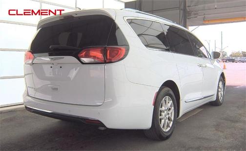 2020 Chrysler Pacifica Touring-L