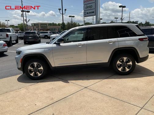 2022 Jeep Grand Cherokee 4xe Base
