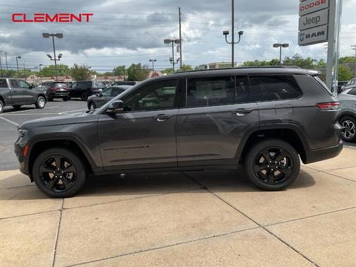 2025 Jeep Grand Cherokee L Laredo
