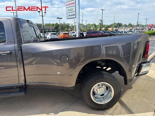 Granite Crystal Clearcoat Metallic 2026 RAM 3500 Tradesman