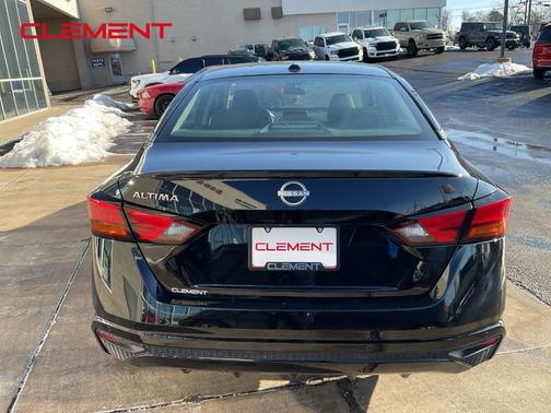 2025 Nissan Altima SV