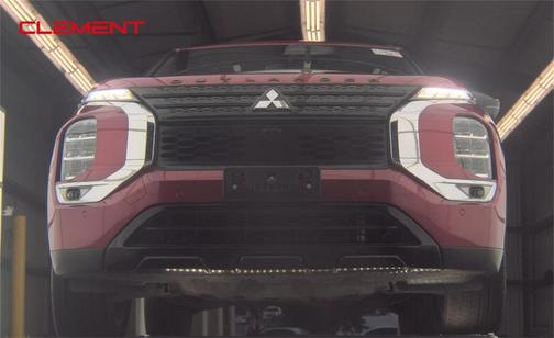 2023 Mitsubishi Outlander SE