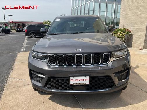 2025 Jeep Grand Cherokee Laredo