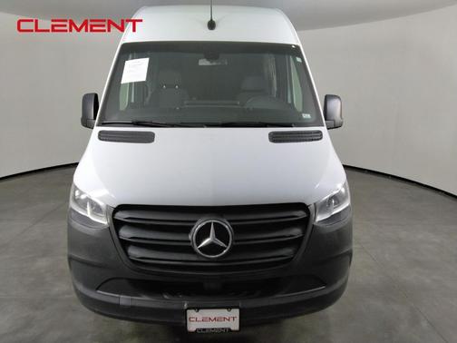 Arctic White 2023 Mercedes-Benz Sprinter 2500 170 WB