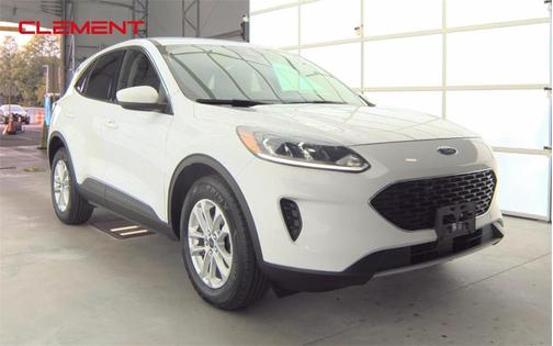 2020 Ford Escape SE