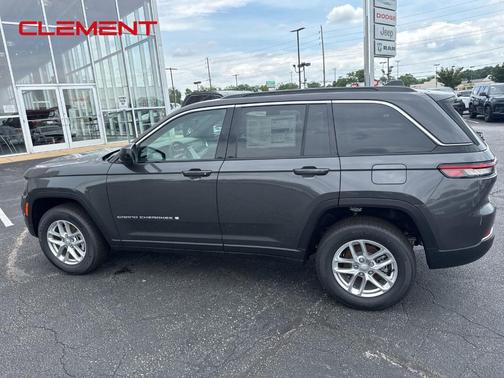 Metallic 2026 Jeep Grand Cherokee Laredo X