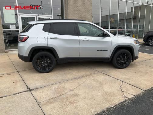 2025 Jeep Compass Latitude